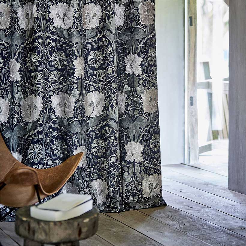 PURE HONEYSUCKLE & TULIP EMBROIDERY