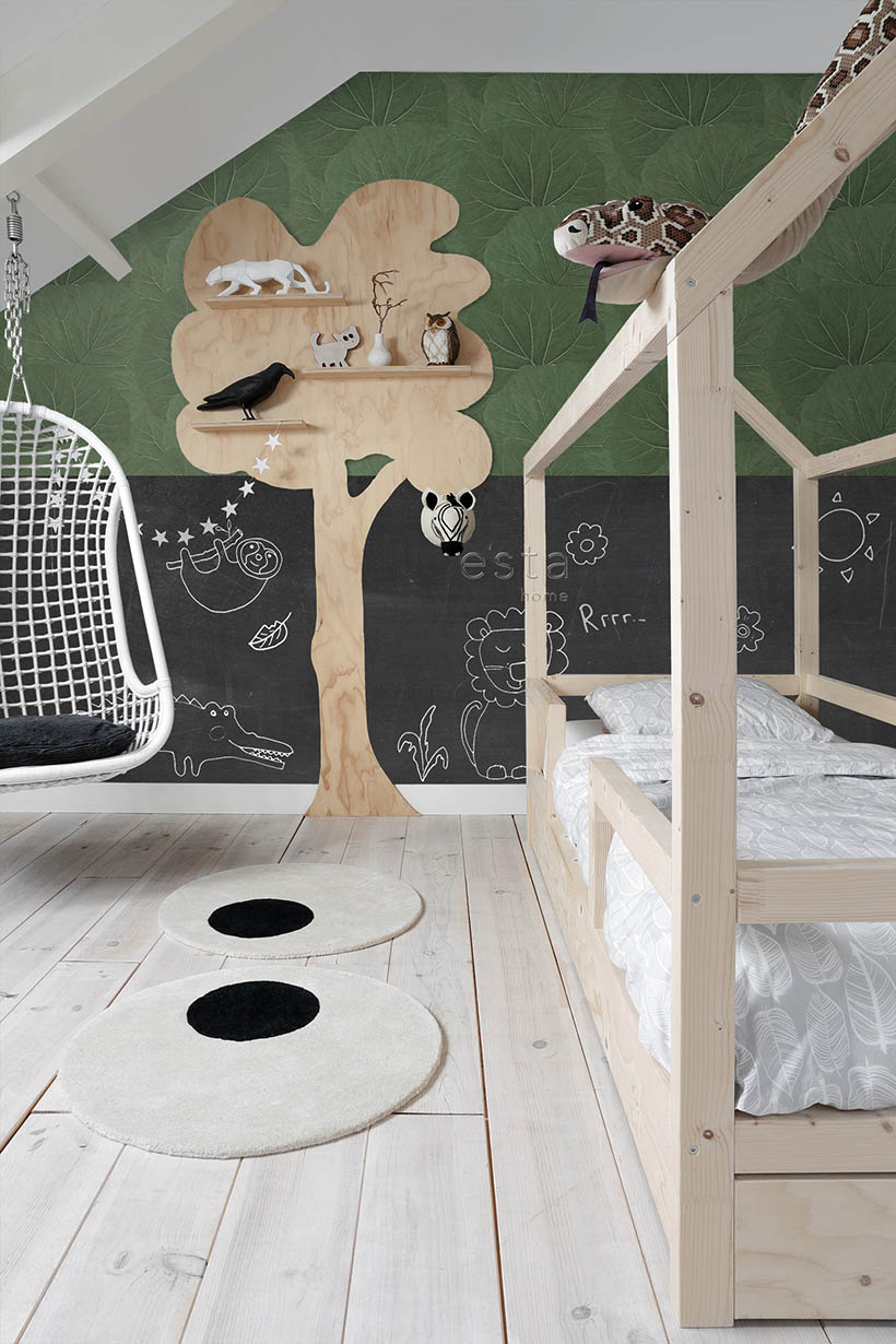 Let's play - Magnetic chalkboard