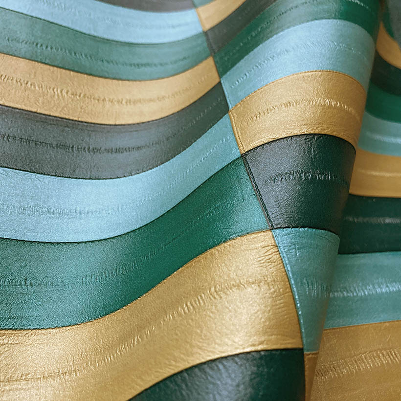 SHIMMERING EEL (COLOURFUL)