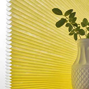PLAIN-COLORED PLISSÉ BLINDS