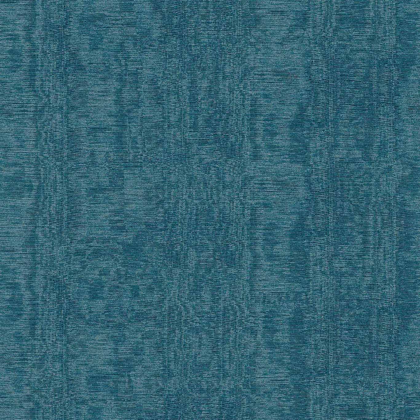MOIRÉ